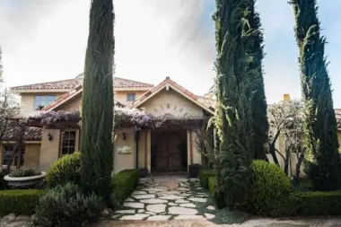 The facilities at Monte Nido - Vista in Agoura Hills, CA 4